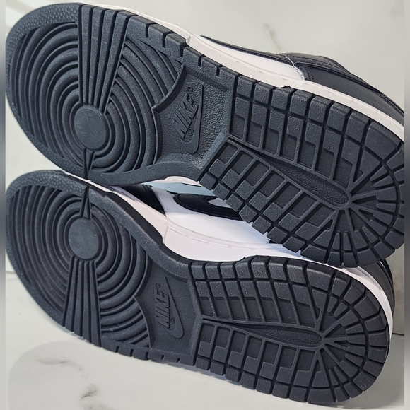 Nike Dunk Low RETRO Black / White Panda Women's - Picture 8 of 9